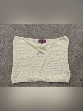 Edikted Cream Crochet Crop Top with Twist Front